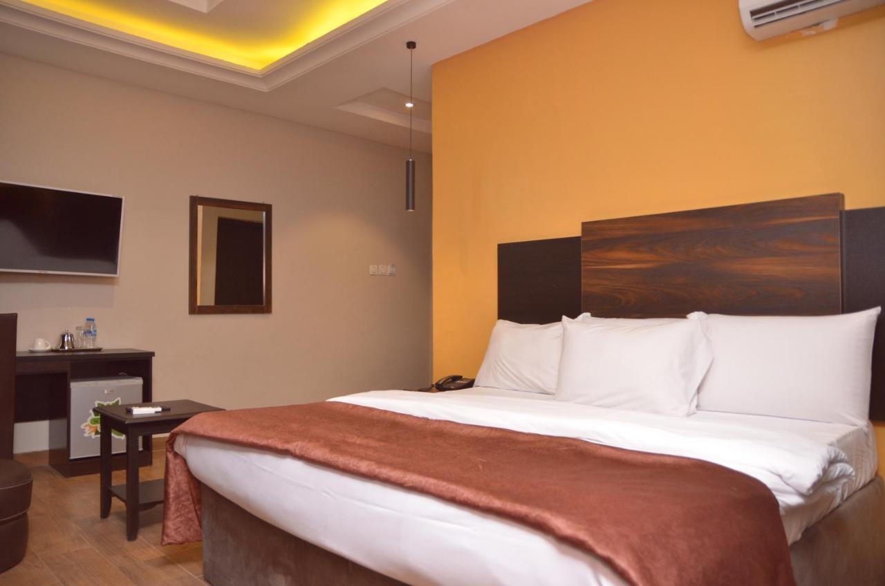 Residency Hotel Lekki Lagos Esterno foto